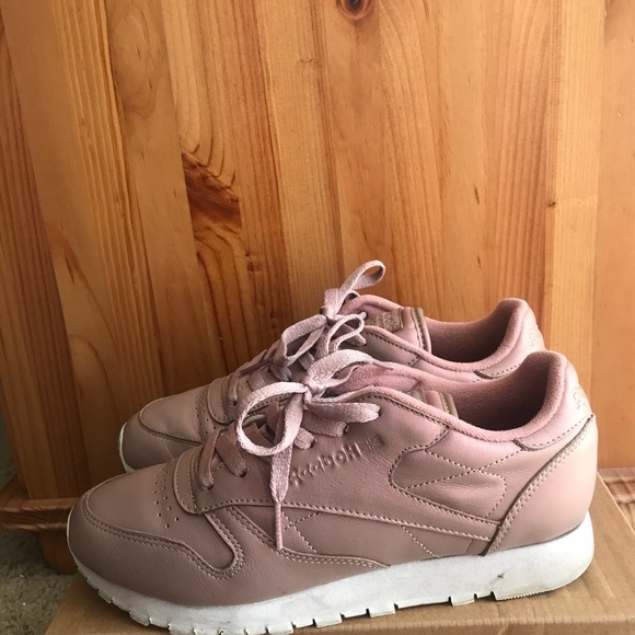 SOLD ☑️ - Picture 2 of 5